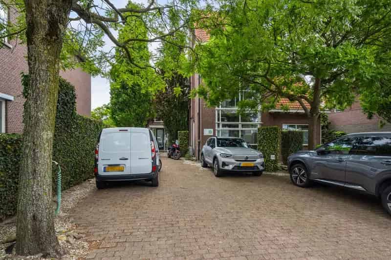 Kantoorruimte Rotterdam Hillegersberg Zuid 165m2