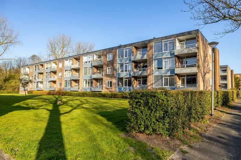 Leuk modern appartement direct te koop