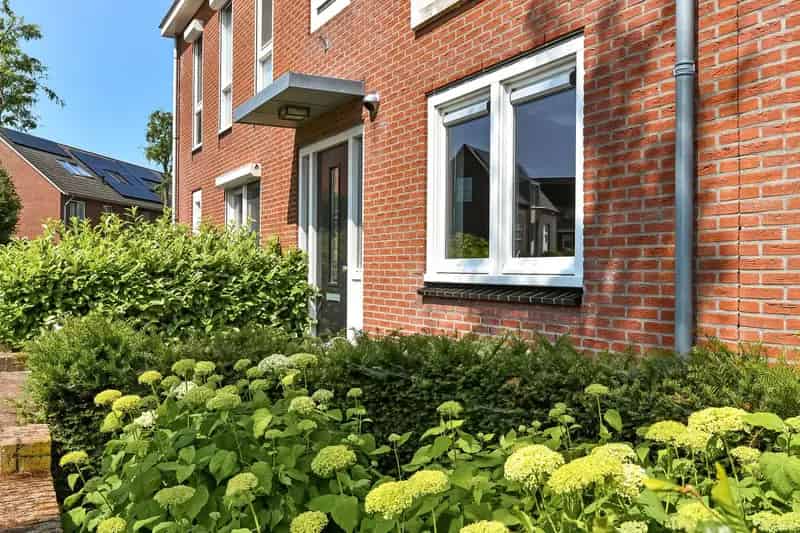 Luxe 4 Slaapkamers 2 Onder 1 Kapwoning Nabij Natuur Elst