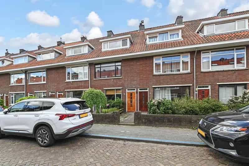 Appartement te koop Voorburg 4 slaapkamers zonnig terras