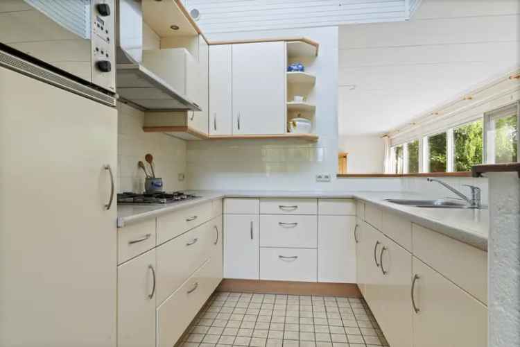 Gelijkvloerse Bungalow Lelystad 3 slaapkamers Ruime Tuin