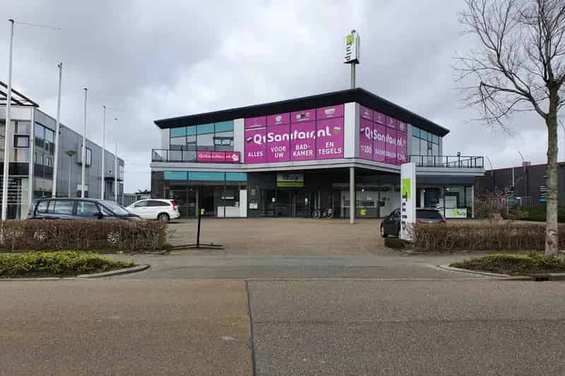 Bedrijfshal Heerhugowaard 2316m2 te Koop