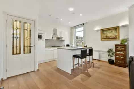 3 Kamer Appartement 100m2 Amsterdam Zuid te Huur