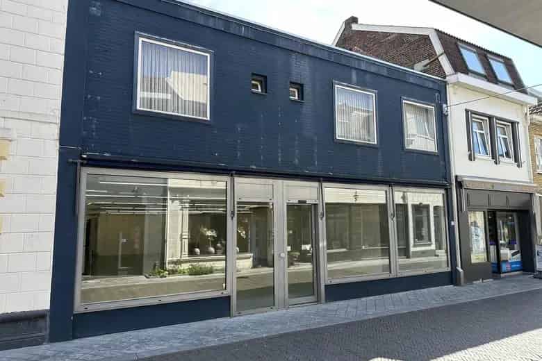375 m2 Winkelruimte te Huur Sittard Centrum