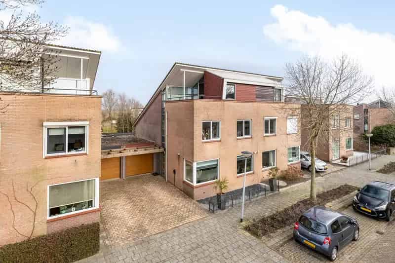 Tweekapper Willis Krommenie 4 slaapkamers grote tuin