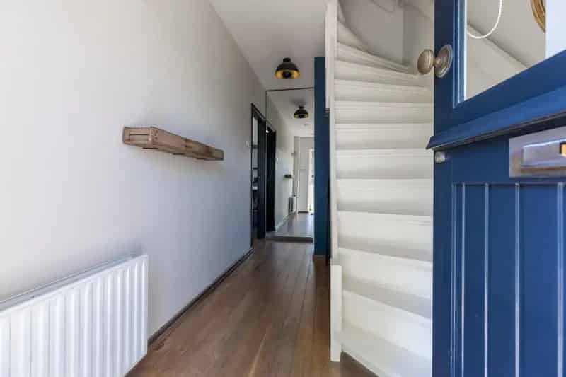 Huis te koop Huizen: Ruime gezinswoning met souterrain