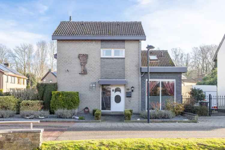 Vrijstaande woning Schinveld 4 slaapkamers grote tuin