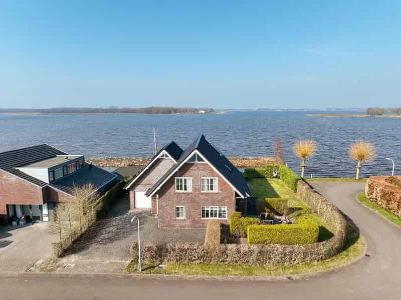 Luxe Villa Oldambtmeer 5 slaapkamers Aanlegsteiger