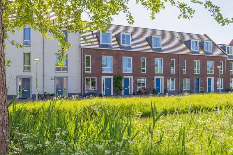 Huis te koop Amsterdam Noord 4 slaapkamers grote tuin