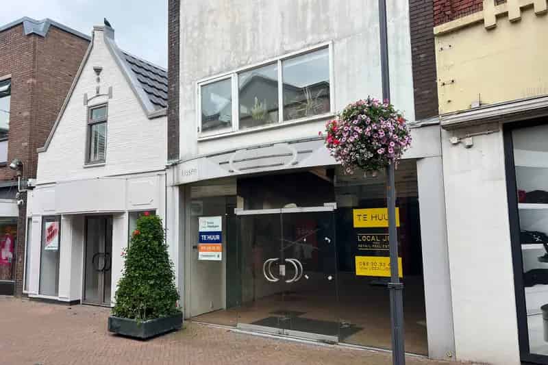Winkel te huur Naaldwijk Herenstraat 176m2 Centrum