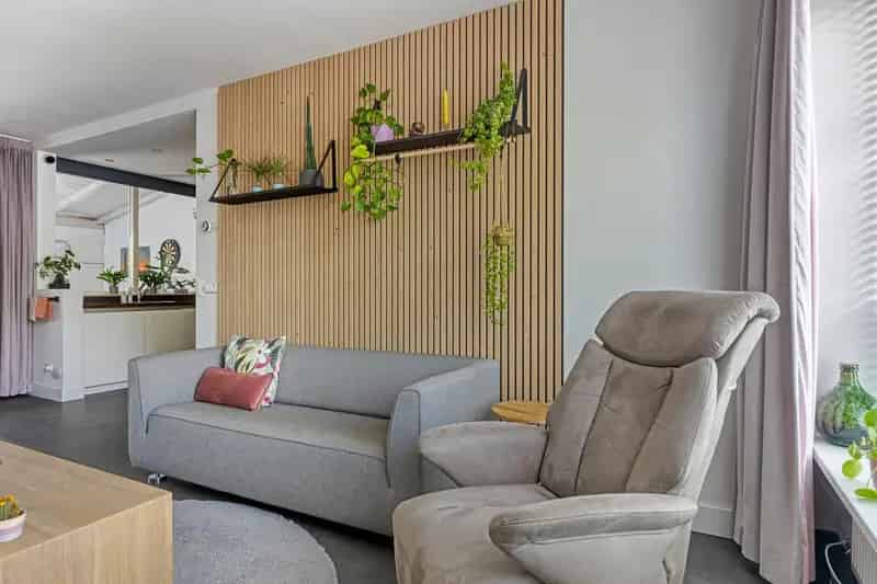 Huis te koop Poortugaal: Instapklaar met moderne keuken en tuin