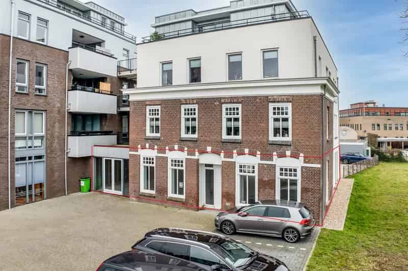 Commerciële Ruimte te Huur Rijksweg-Zuid Elst