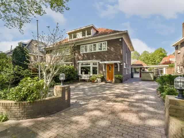 2-onder-1-kap Villa Jaren 30 Badhoevedorp 186m2