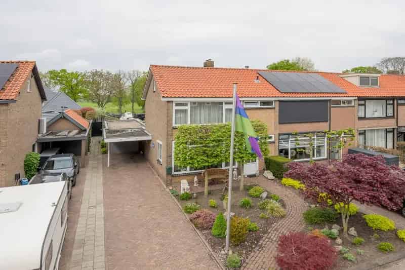Hoekwoning Voorthuizen Grote Garage 3 slaapkamers