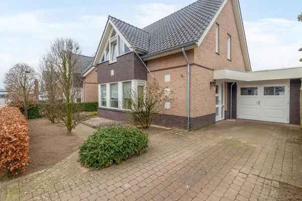 Vrijstaande woning Belfeld 4 slaapkamers grote tuin