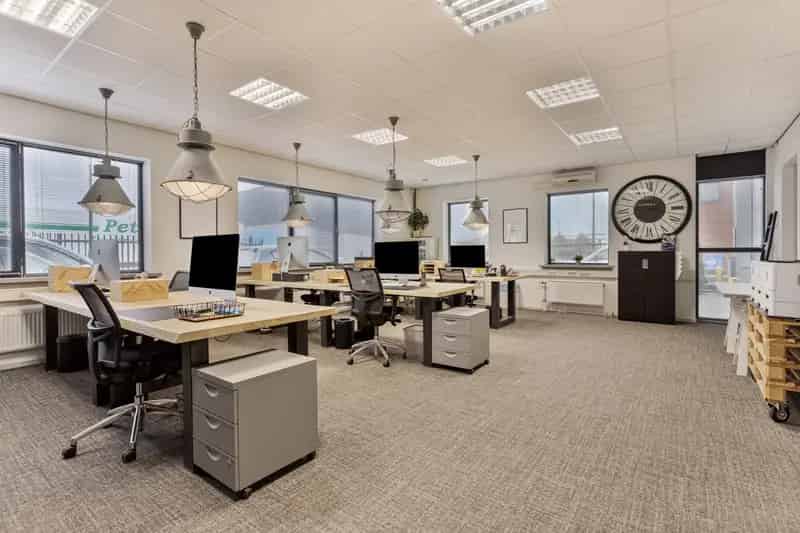Bedrijfsgebouw 1000m² te huur De Geer