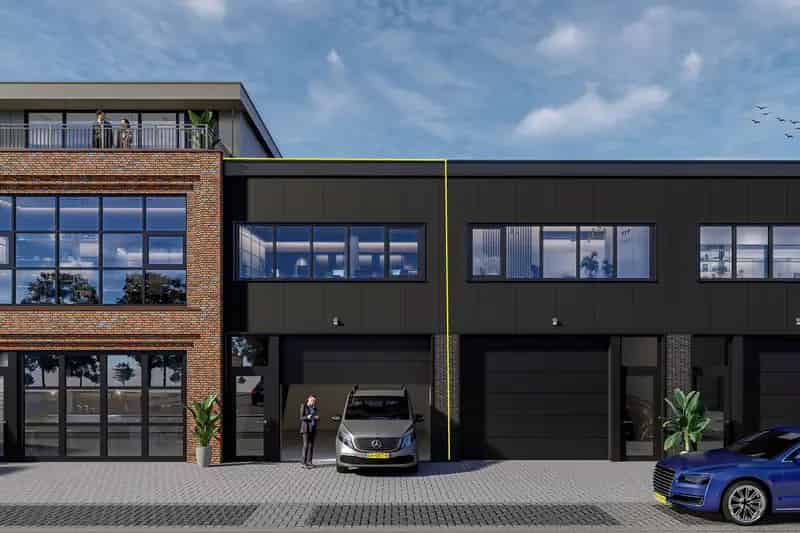 Bedrijfshal te Koop Weesp 107m2 2 parkeerplaatsen