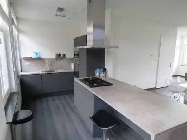 105m² Licht Hoekappartement Den Haag Centrum