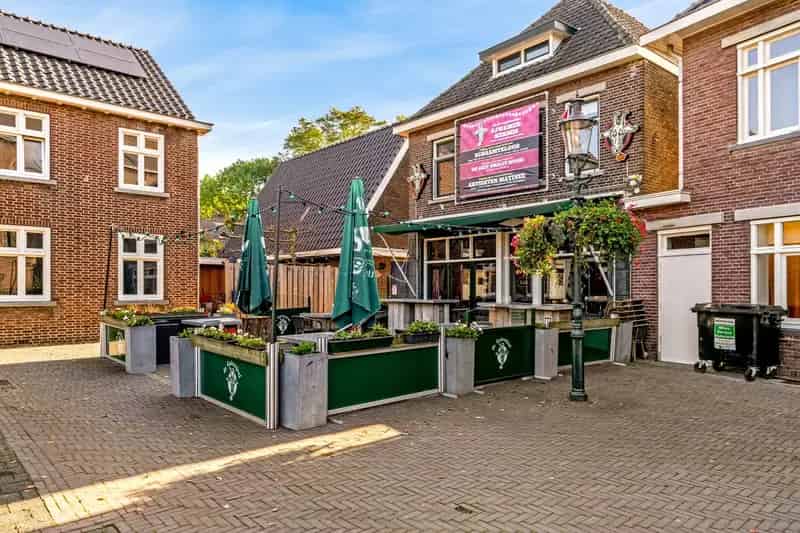 Horecaruimte te koop Swalmen: Multifunctioneel pand met café en bovenwoning