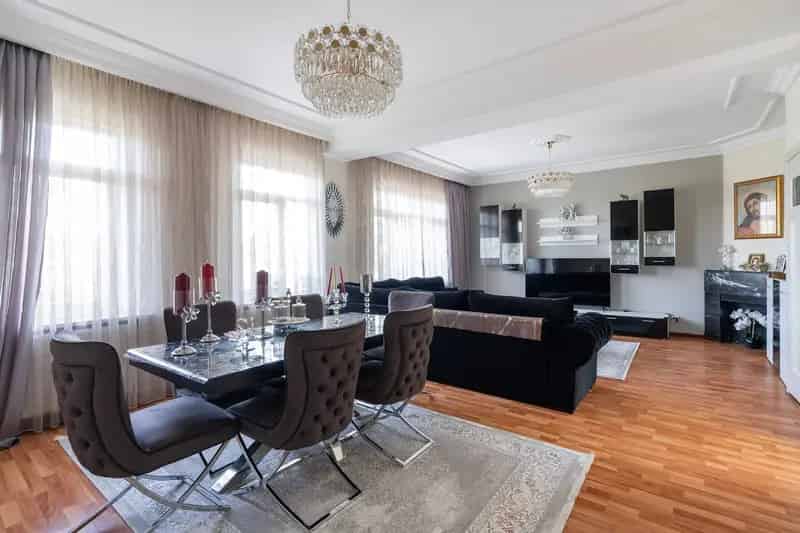 Appartement te koop Den Haag Leyenburg 4 slaapkamers ruim balkon