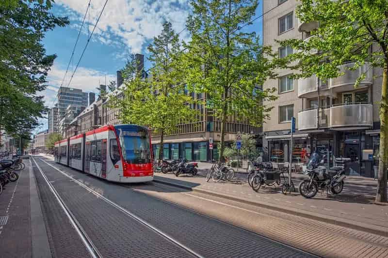 Hoekappartement Den Haag Centrum: Lichtrijk en Ruim