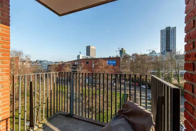 Lichtrijke Dubbele Bovenwoning Nabij Rotterdam Centraal