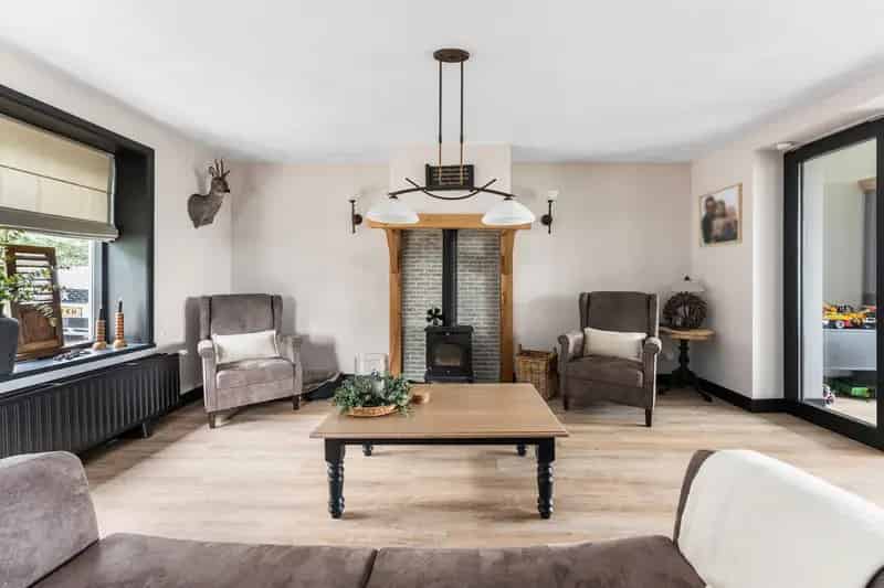 Ruime 6 Slaapkamers Tweekapper 208m2 Papendrecht Grote Garage Moderne Keuken