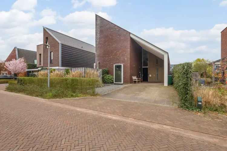 Moderne 5 Slaapkamer Vrijstaande Woning Zevenaar