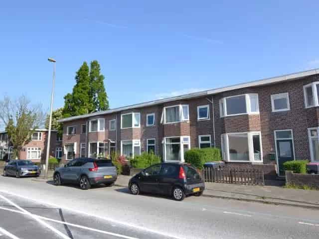 Moderne Tussenwoning nabij MCL Leeuwarden