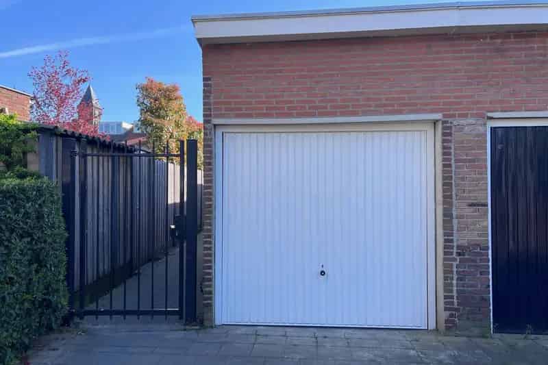 Parkeerplaats Te Koop , 51, Dahlialaan, Eindhoven, Noord-Brabant