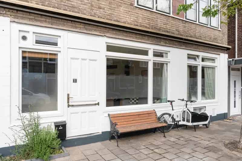 Te Koop Haarlem Noord: Moderne 3-kamer benedenwoning met souterrain
