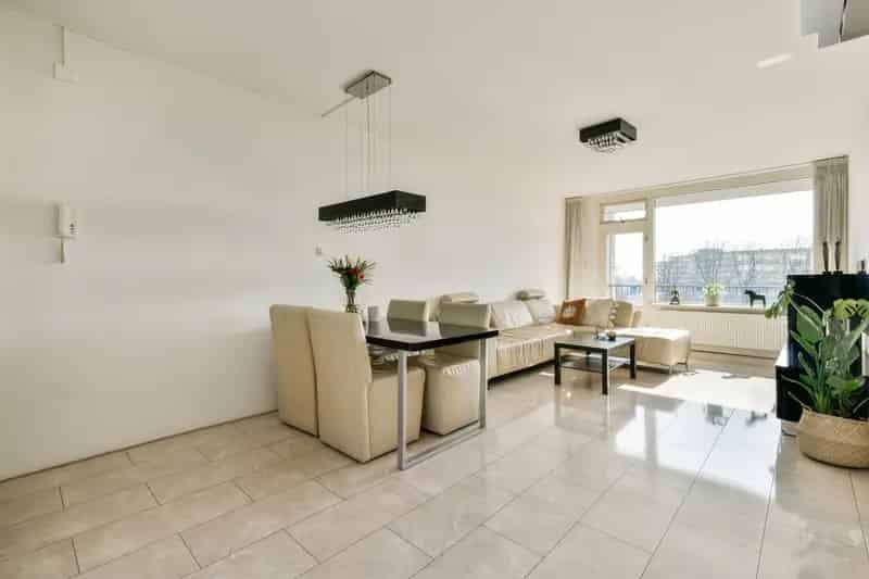 Ruim 3 Slaapkamer Appartement Amsterdam Zuidoost