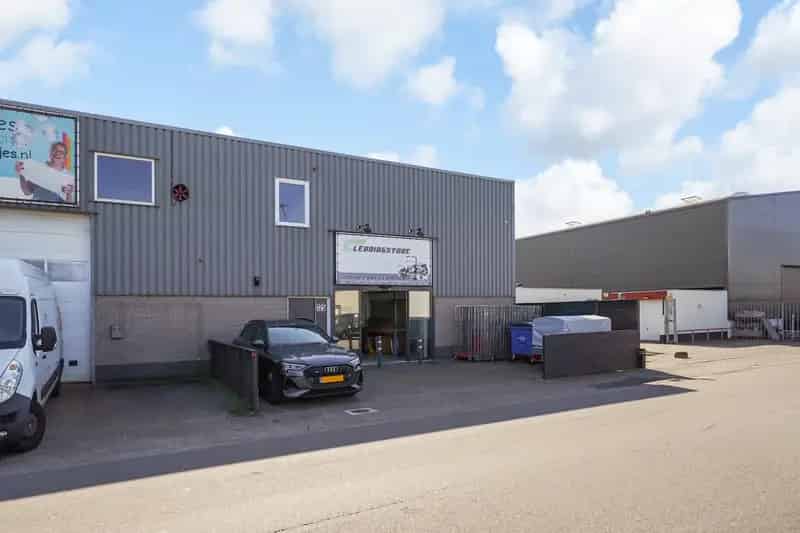 Bedrijfshal te koop Naaldwijk 460m2 Zichtlocatie