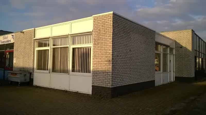 Kantoor showroomruimte te huur of te koop in Emmeloord