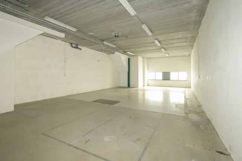 Bedrijfshal te Huur Nijmegen Kerkenbos 160m² Kantoor 70m²