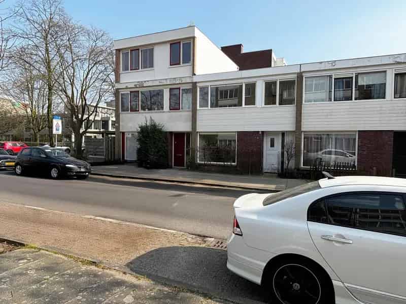 Ruime 4 Slaapkamers Eengezinswoning Te Utrecht