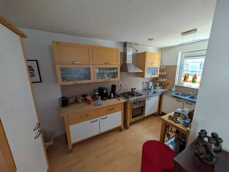 Kamer met prive woonkamer en terras Landgraaf