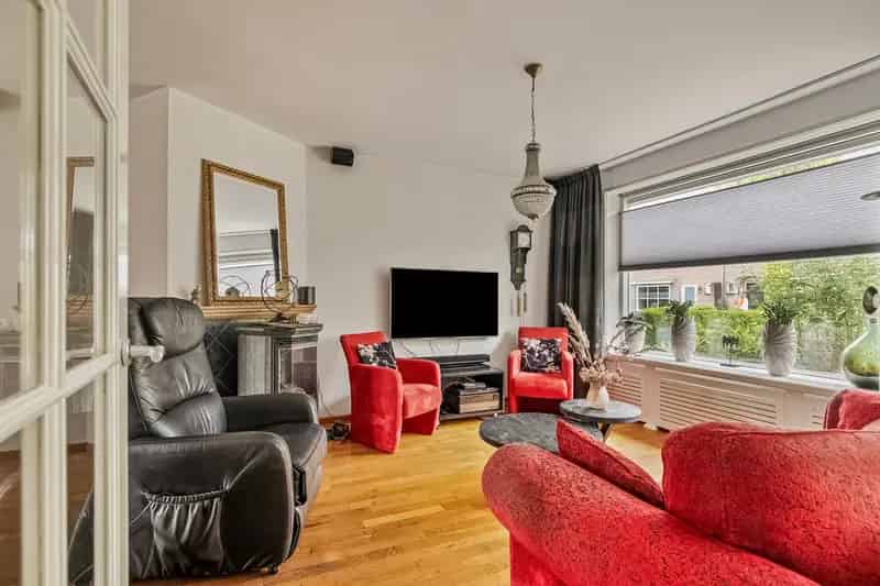 Ruime Tussenwoning Nabij Centrum met Energielabel A