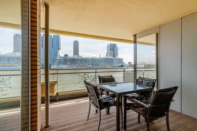 Luxe Appartement Rotterdam Willemskade Maas Uitzicht