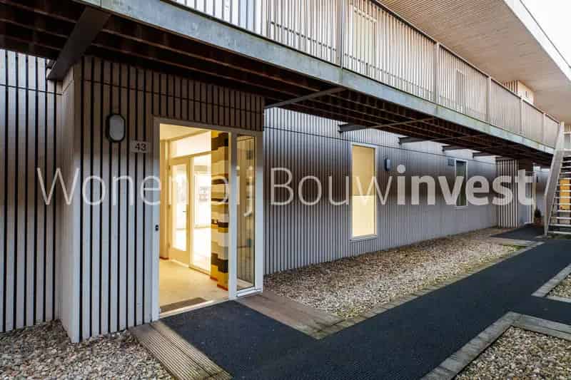 Ruim 3 Kamer Appartement Terwijde 105m2 Nieuwe Keuken Parkeerplaats