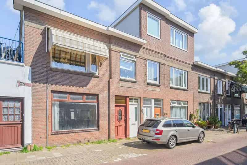 Appartement te koop Den Haag - 81m2 -  Handige klusser gezocht
