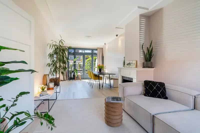 Huis te Koop Wassenaar 4 slaapkamers 2 badkamers Tuin