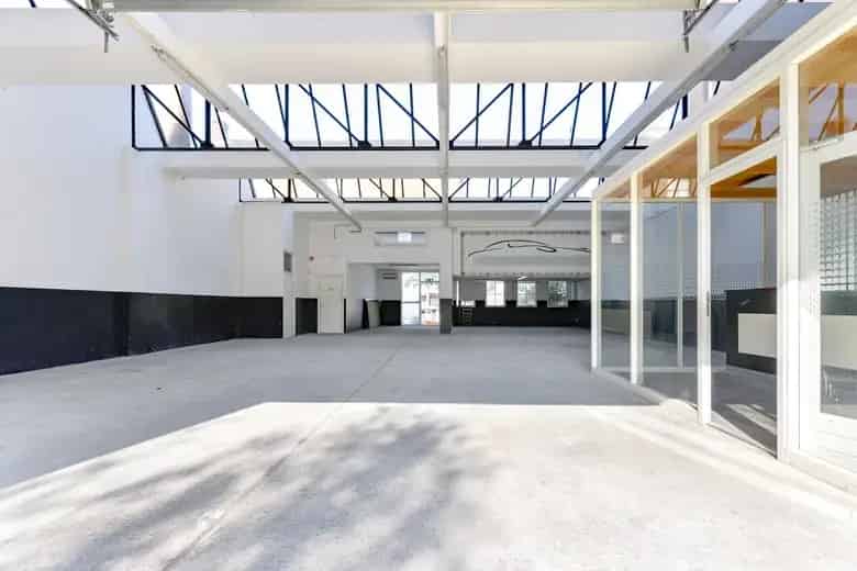 341 m2 Bedrijfsruimte te Huur Amsterdam Centrum