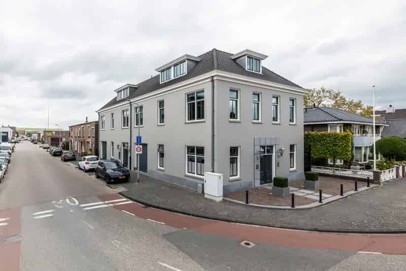 Bedrijfshal Sliedrecht te Koop: Industrieweg