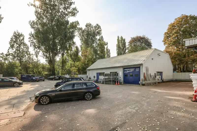 Bedrijfshal te huur Amsterdam 230m2 nabij NS Sloterdijk