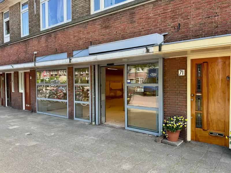 Winkel te koop Hof van Delft: 414m2 geschikt voor diverse bedrijven