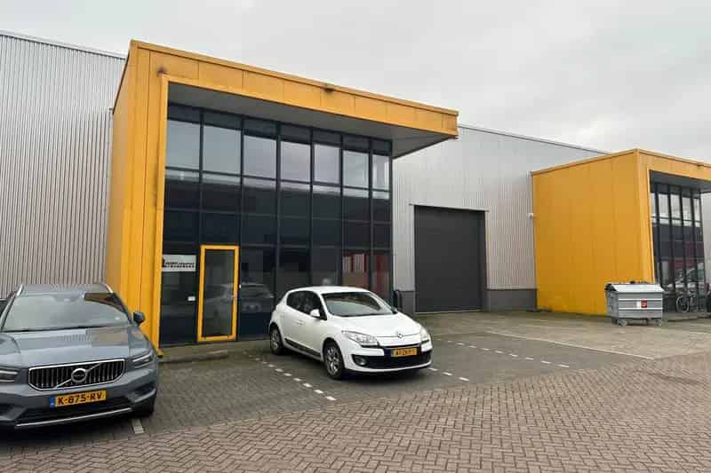 Bedrijfshal te Huur Alkmaar 477m² Kantoorruimte