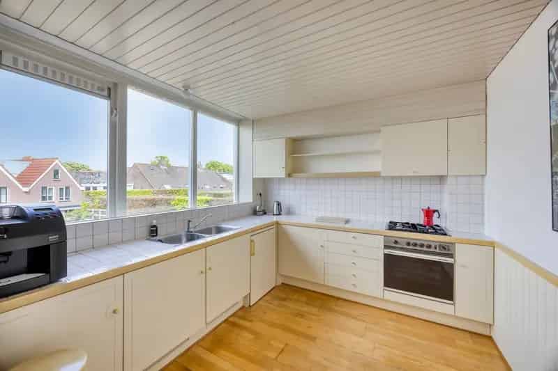 Huis te koop Binnenhaven Hoorn Ruime woning met loggia garage en berging