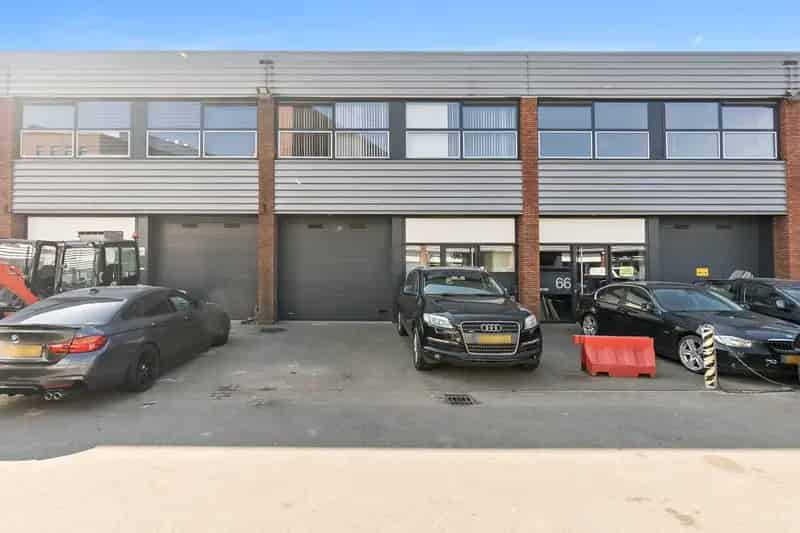 Bedrijfsruimte te Huur Den Haag 148m2 Kantoorruimte Parkeerplaatsen