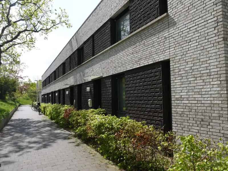 Tussenwoning 3 slaapkamers Parkeerplaats Tuin Beschikbaar 1 juli 2024